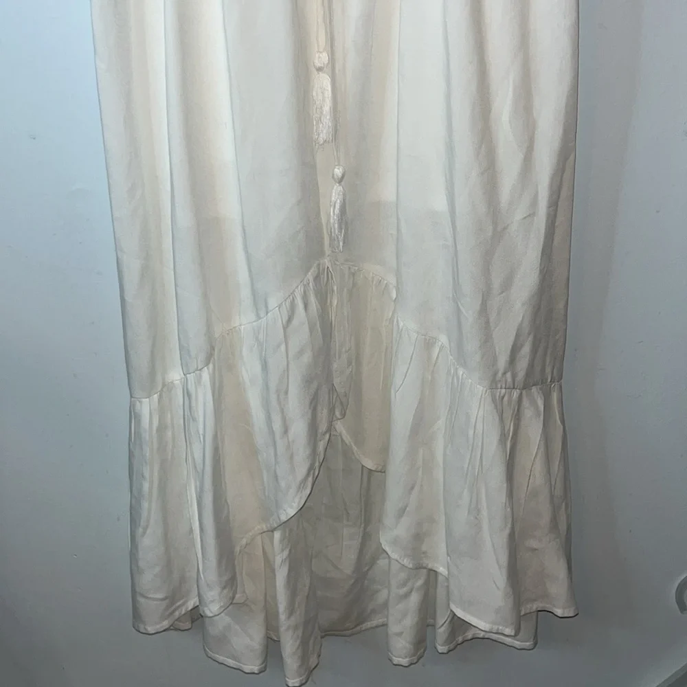 Indigo Rose Size Large Ruffle Sleeveless Button Front Off White High Low Dress - Picture 3 of 10